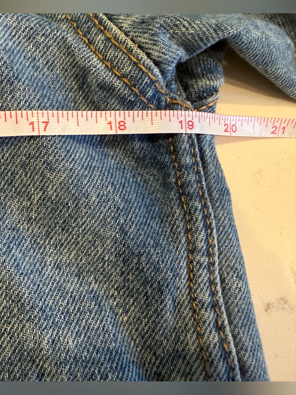 Old Navy Medium Wash Women’s Denim Jacket - Picture 7 of 8